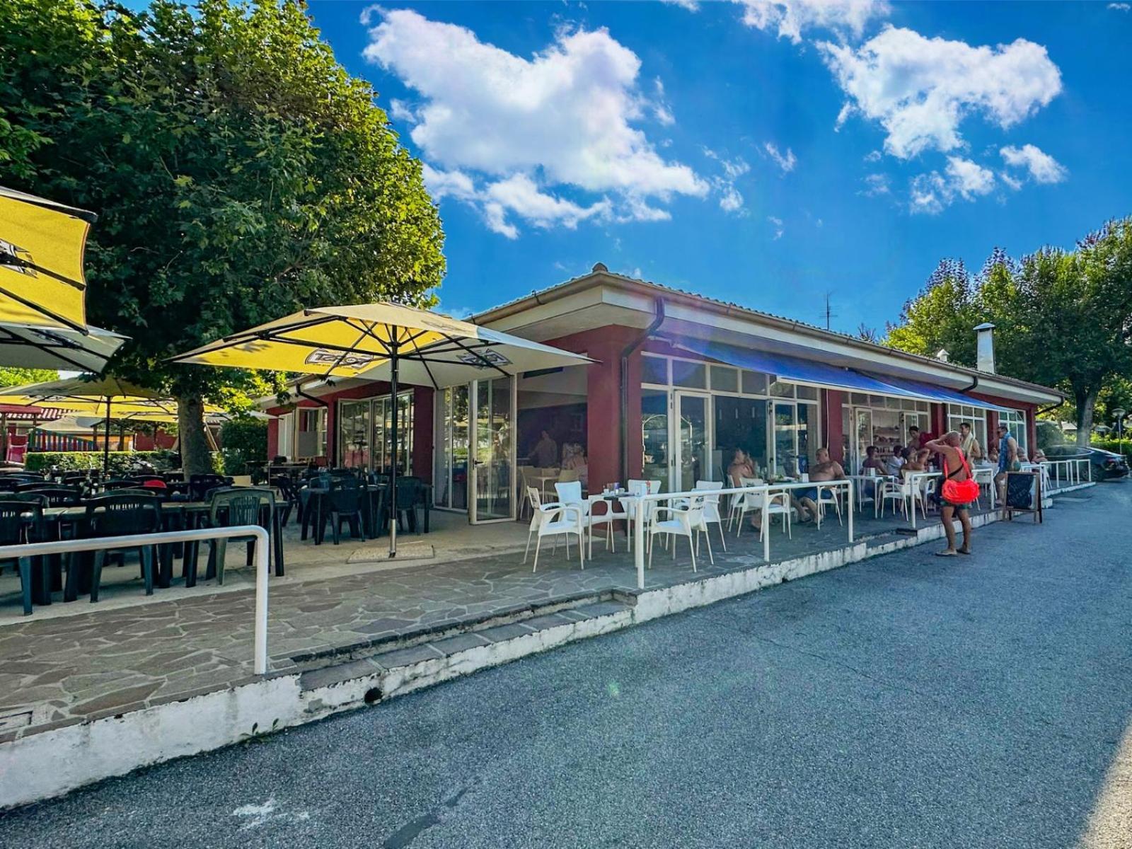 Moniga del Garda Sereno Camping Holiday מראה חיצוני תמונה