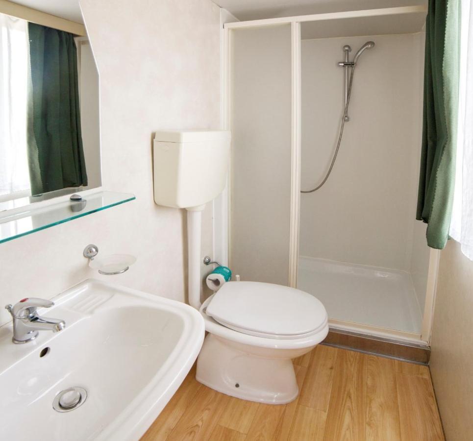 Moniga del Garda Sereno Camping Holiday מראה חיצוני תמונה