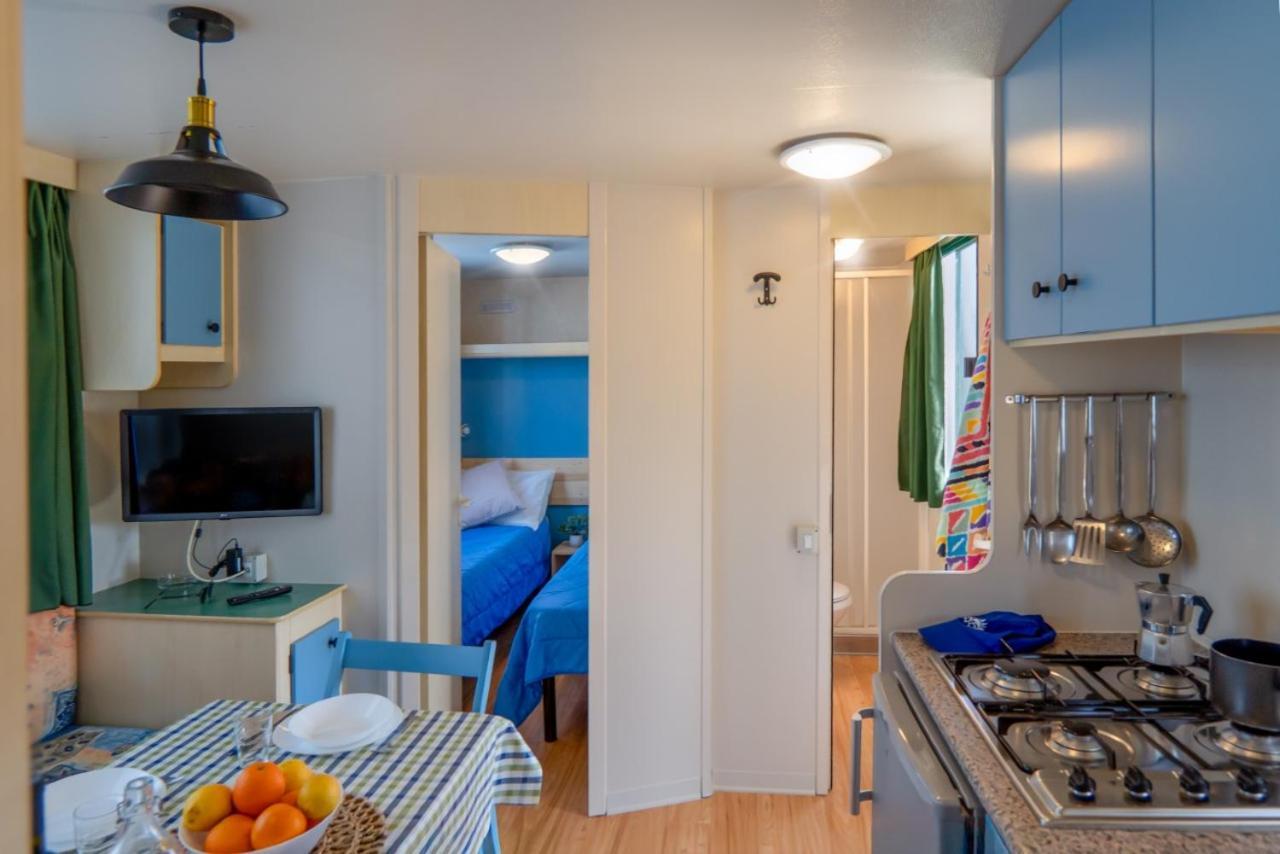Moniga del Garda Sereno Camping Holiday מראה חיצוני תמונה